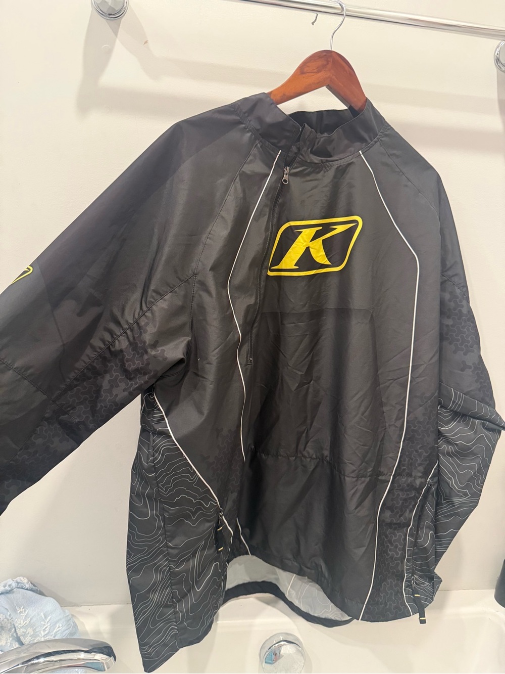 Klim Men's Black Windbreaker Jacket with Yellow Logo